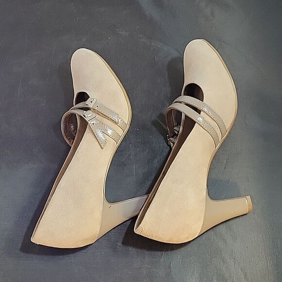 GIANI BERNINI MEMORY FOAM SUEDE ROUND TOE MARY JANE PUMP SHOES - Picture 16 of 16